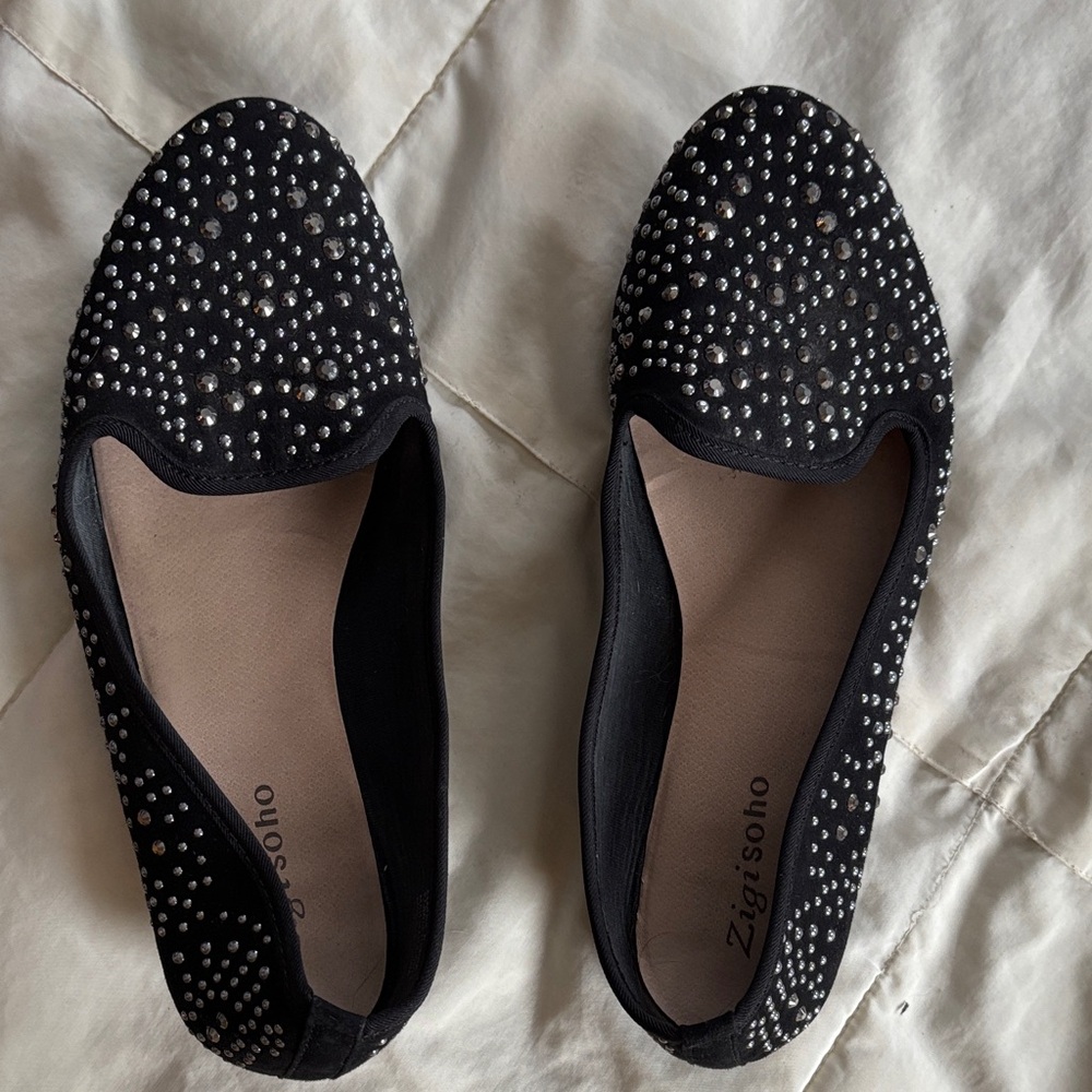 Zigi Soho Black and Silver Studded Flats